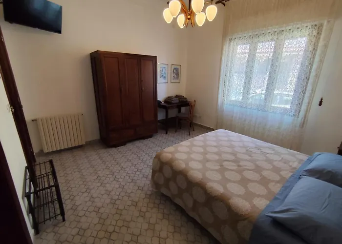 La Stazione בית הארחה *